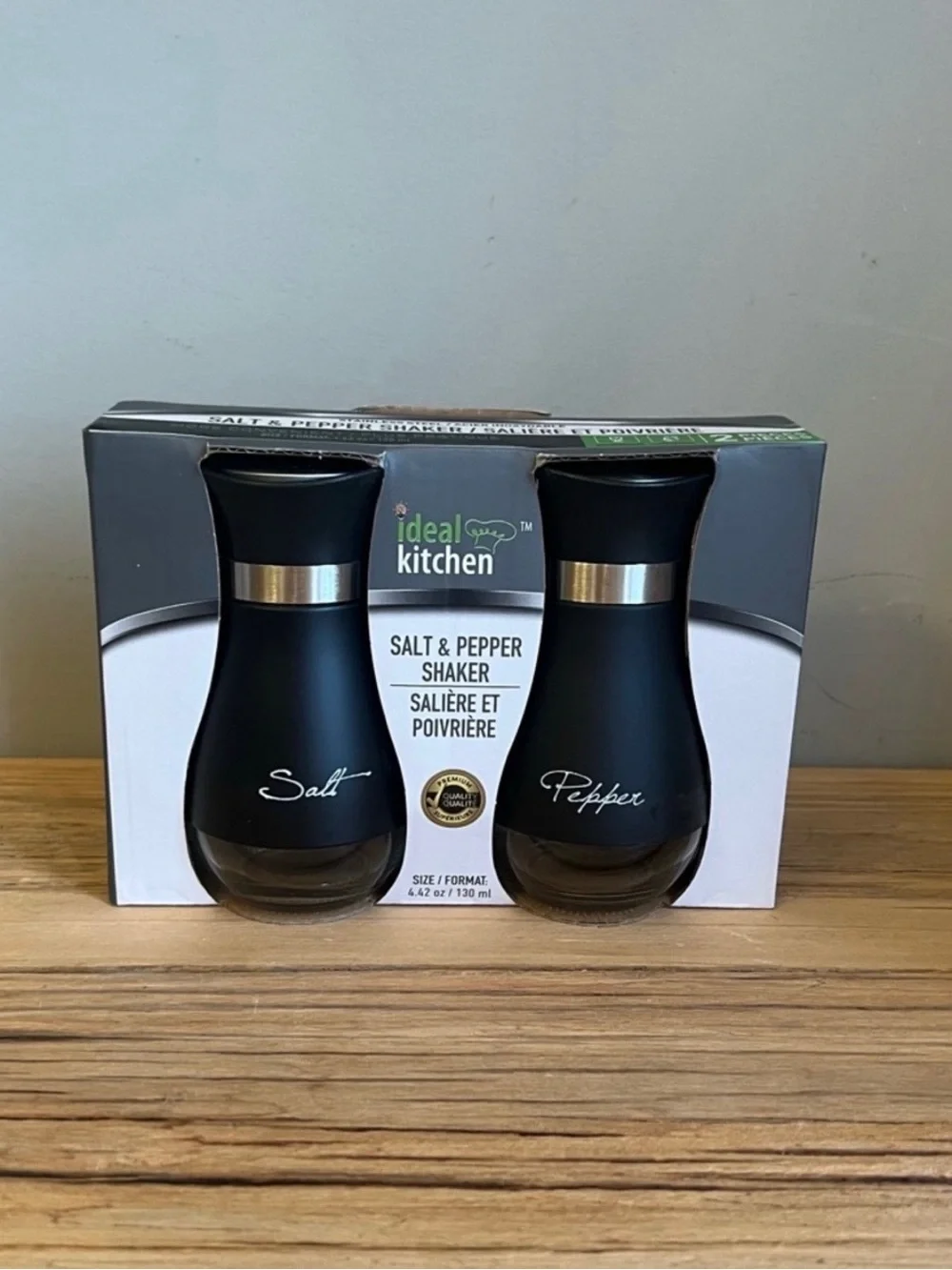 Ideal Kitchen Black Salt & Pepper Shaker Set-NIB